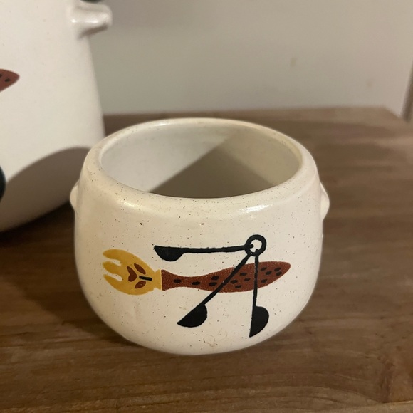 Handcrafted White‎ and Brown Serveware Set